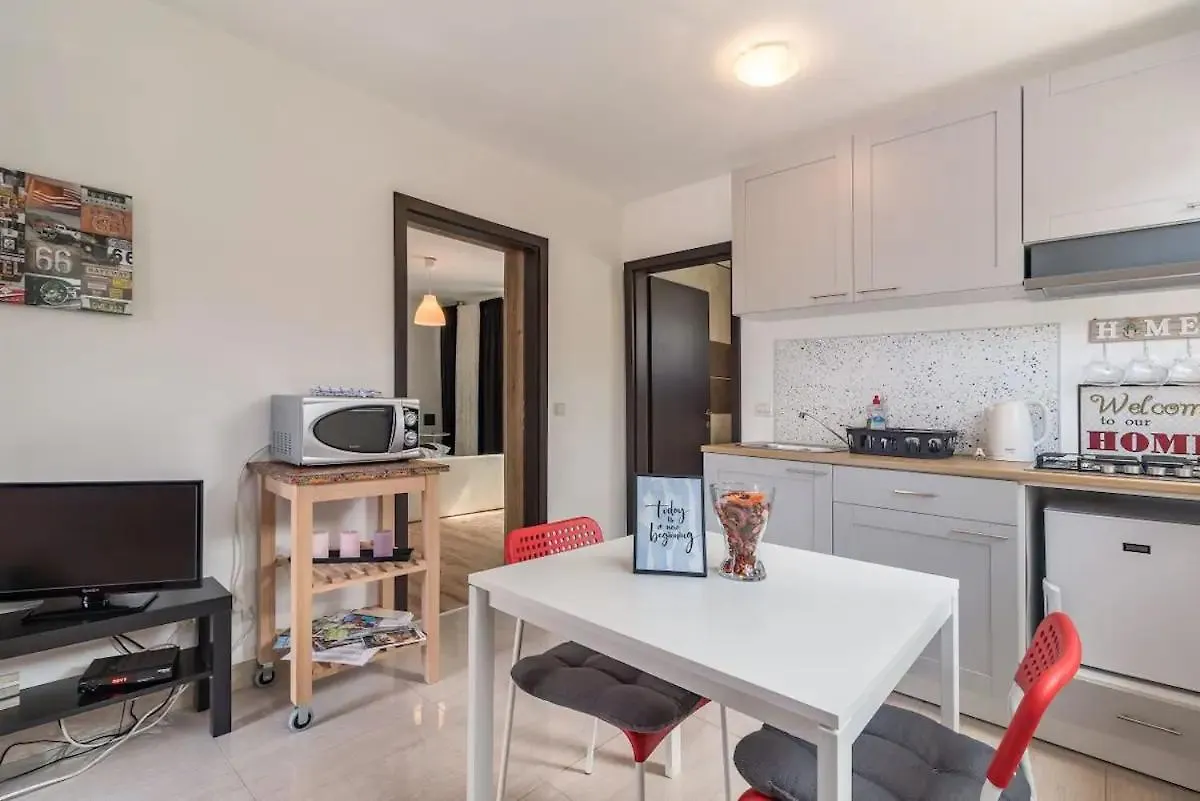 Apartment Paola With Private Pool Antonci
